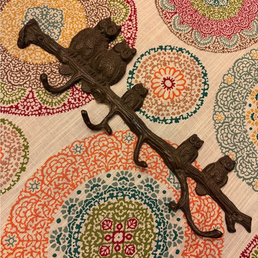 GORGEOUS Brown Owl Metal Wall Hook Decor